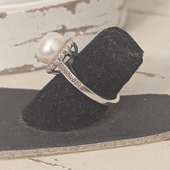 Vintage-Edwardian Inspired Sterling Silver Pearl Halo Ring Size 5 - Picture 2 of 9